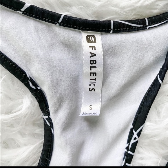 NWOT Fabletics Mary Tank w/ Back Mesh Design - Picture 6 of 6